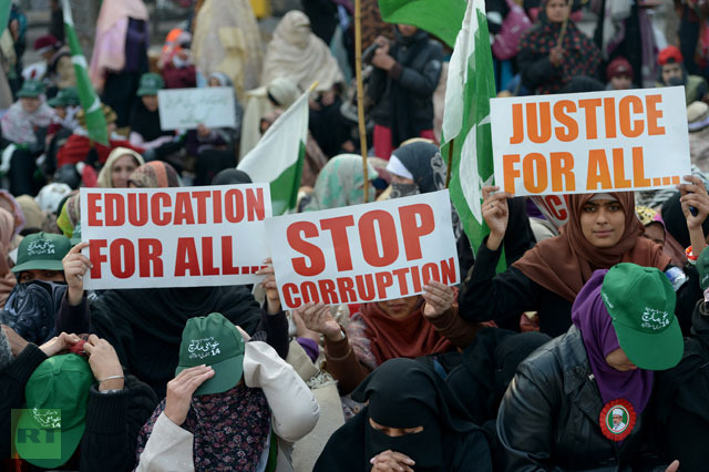 canadian-pakistani-cleric-tahir-ul-qadri-88